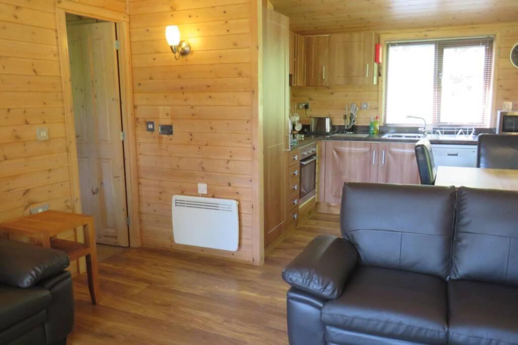 Cul Darach Lodge, Glen Roy Nature Reserve ロイブリッジ エクステリア 写真